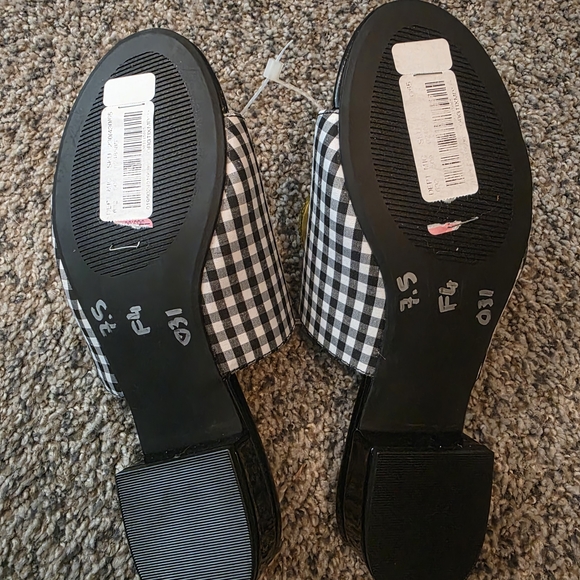 Betsey Johnson Black and White Gingham Heels with Fruit Embellishments - Picture 2 of 3